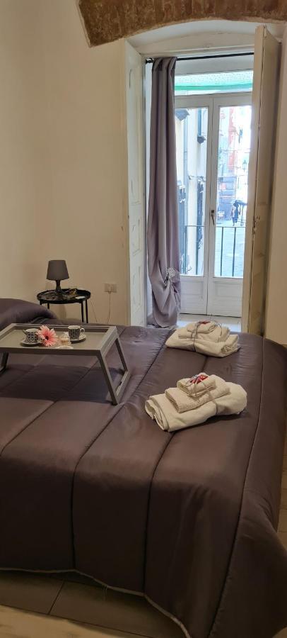 Bed and Breakfast Le Ginestre In Centro Salerno Exterior foto