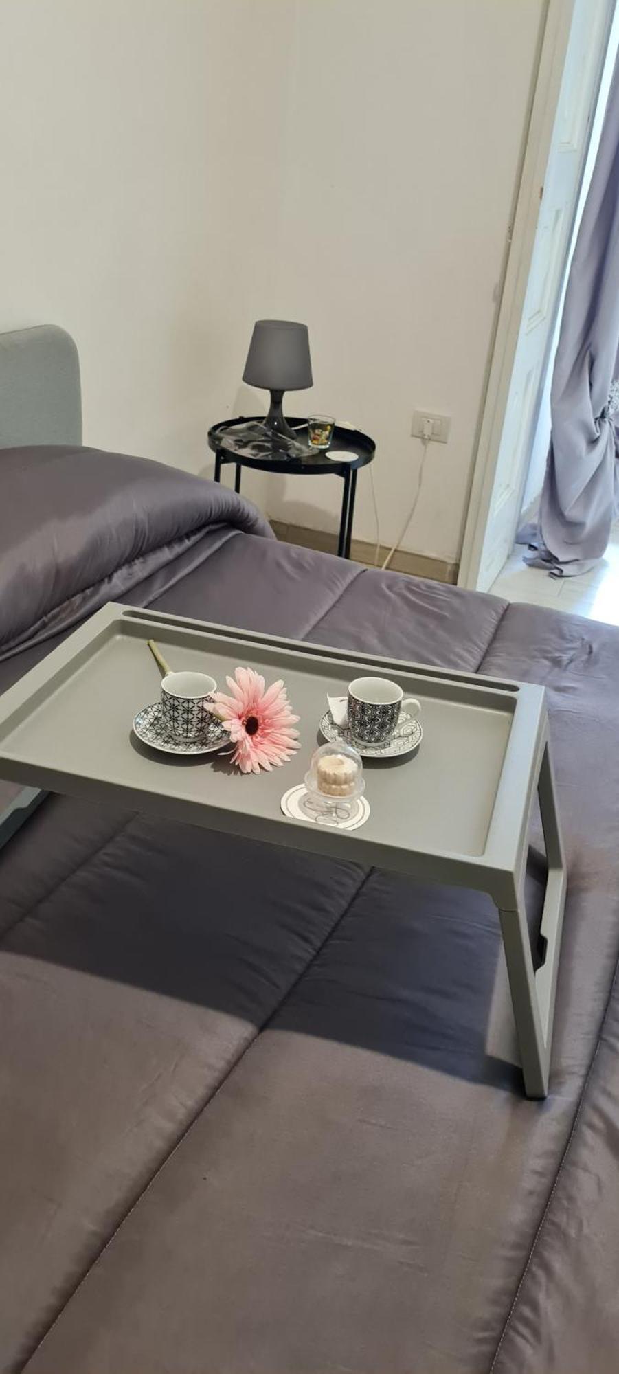 Bed and Breakfast Le Ginestre In Centro Salerno Zimmer foto